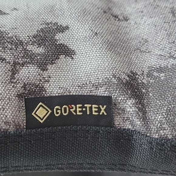 Converse High Top Brand new. - Picture 5 of 14